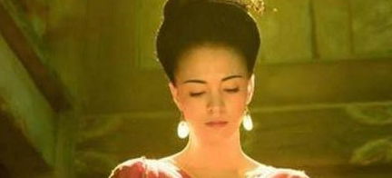 唐玄宗李隆基那么爱杨贵妃,为什么还要两次赶杨玉环回娘家呢